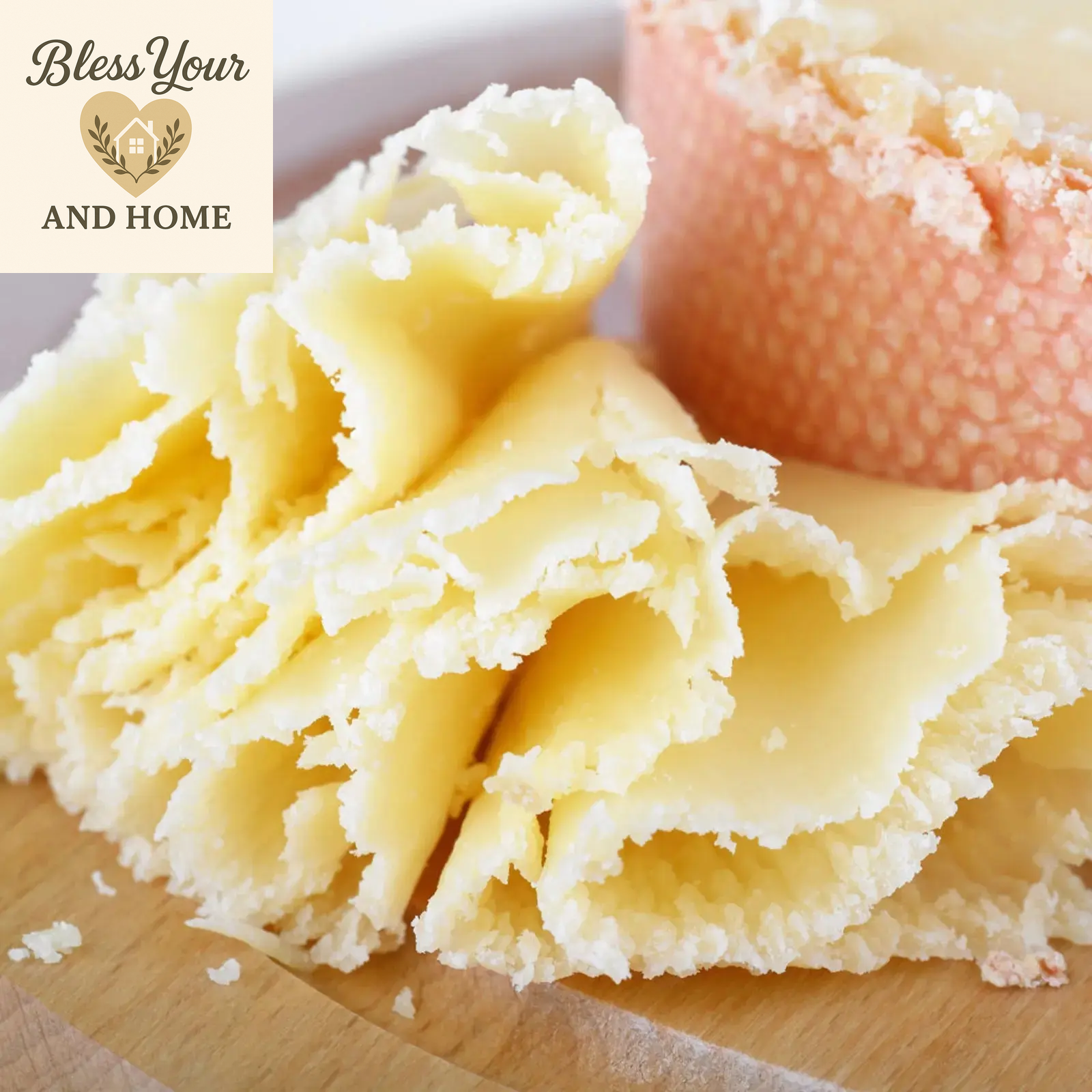 Elevate Your Culinary Creations with the Handheld Stainless Steel Cheese Curler and Grater - Perfect for Cheese, Chocolate, and More!