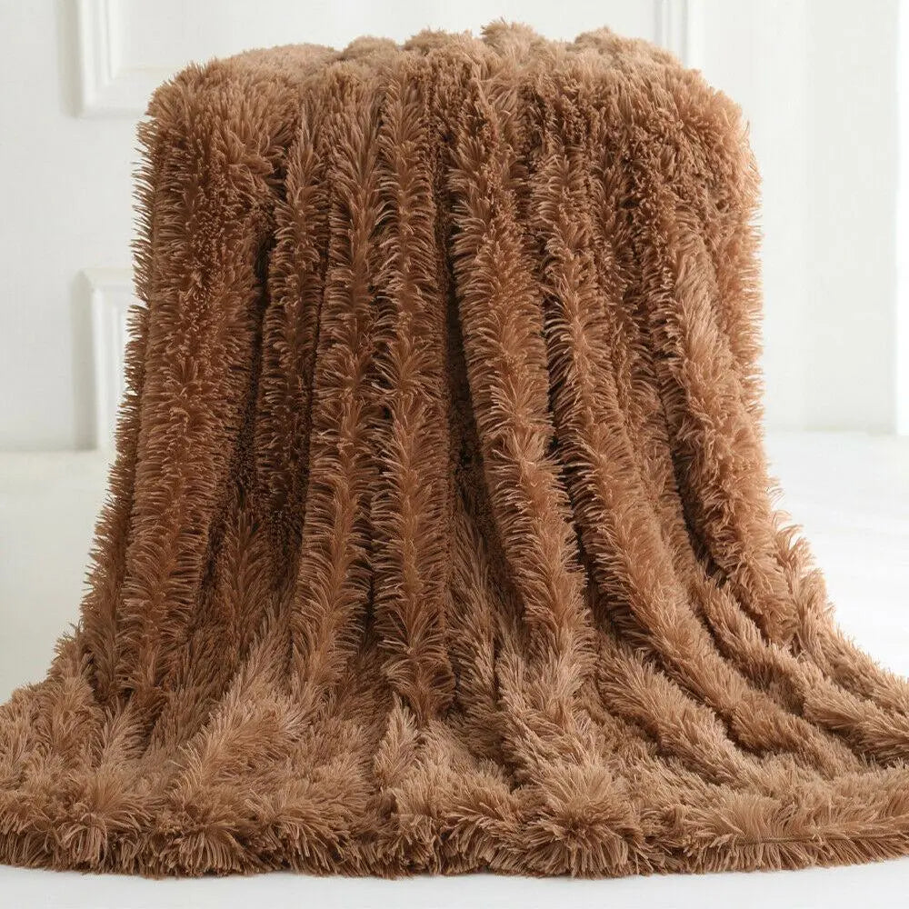  Faux Fur Throw Blanket-brown