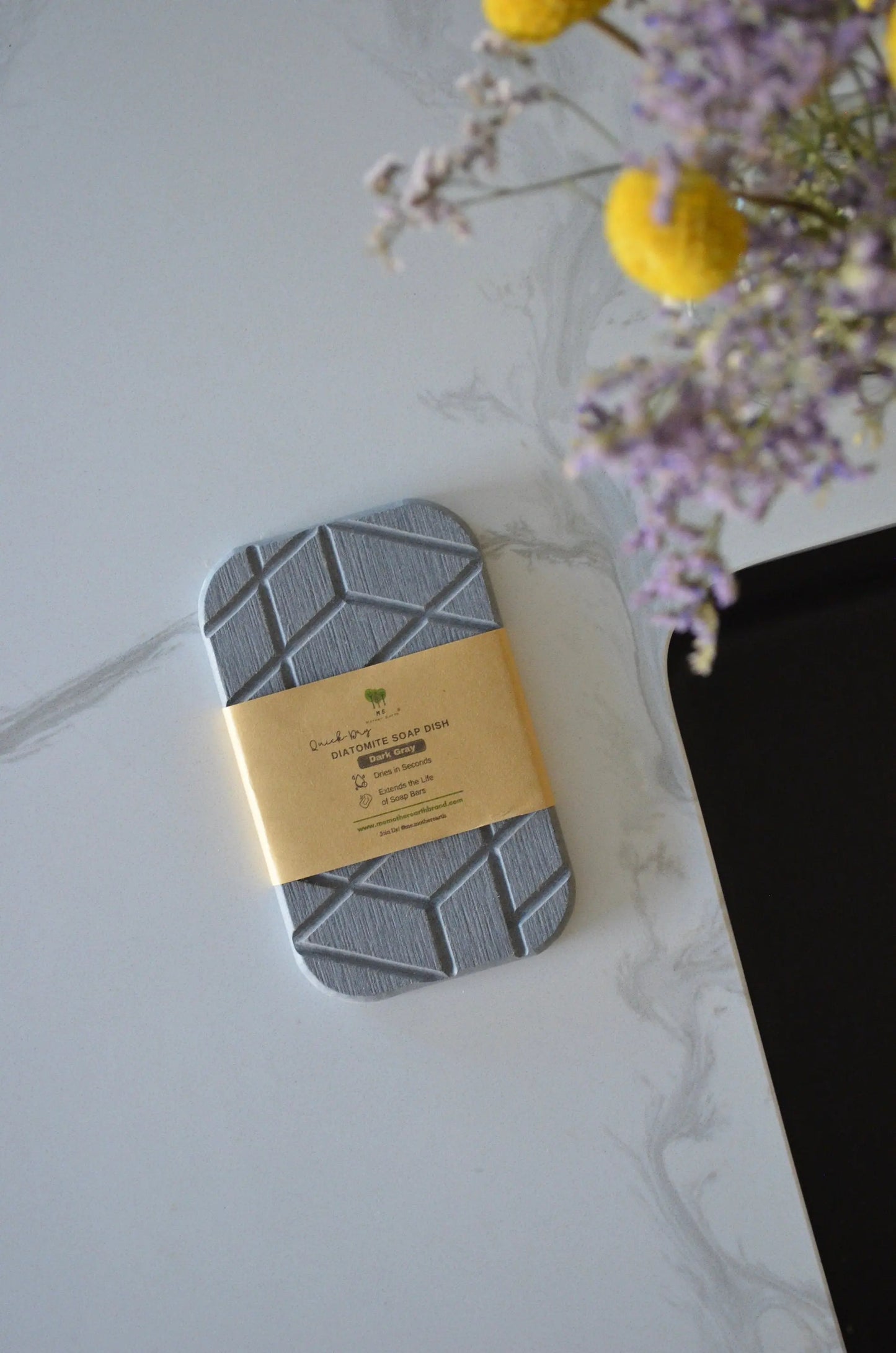 Diatomite Soap Dish with Quick Dry Functionality and Modern Geometric Design